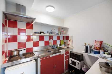 Photo of property in 8 Avalon Crescent, Fernhill, Queenstown, 9300