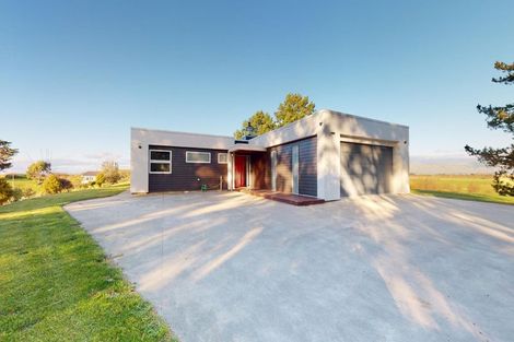 Photo of property in 1122 Rangiotu Road, Rangiotu, Palmerston North, 4477