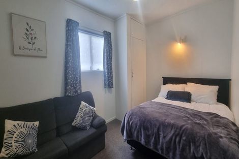 Photo of property in 32 Sydney Street, Queenstown, 9300