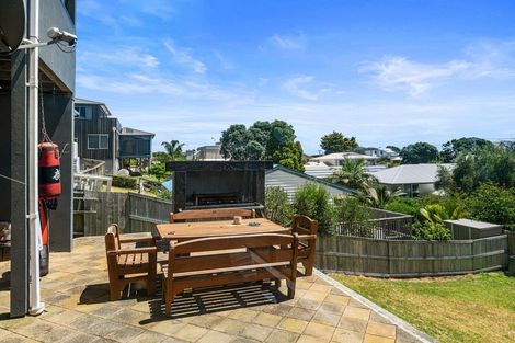 Photo of property in 1061 Papamoa Beach Road, Papamoa Beach, Papamoa, 3118