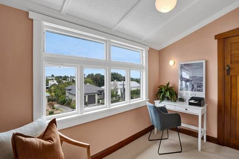 Photo of property in 19 Baring Terrace, Strandon, New Plymouth, 4312
