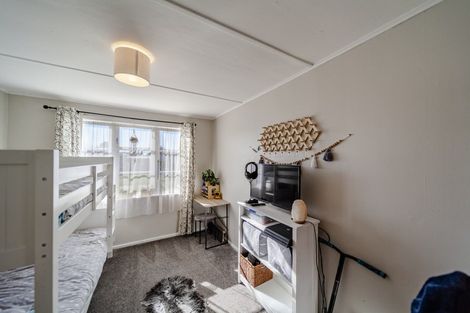 Photo of property in 2 Freyberg Terrace, Waipukurau, 4200