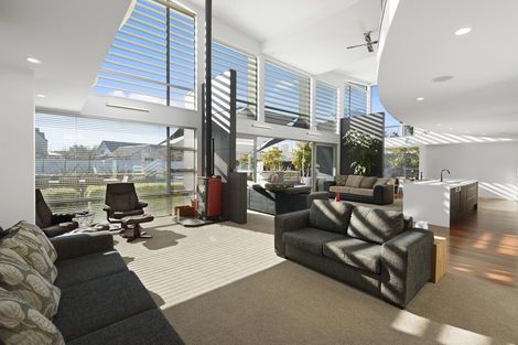 Photo of property in 6 Haddon Lane, Harewood, Christchurch, 8051