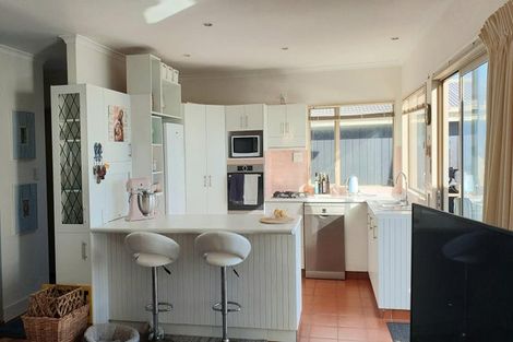 Photo of property in 23 Clifton Road, Haumoana, 4102