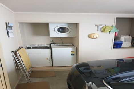 Photo of property in 32a Evans Road, Glen Eden, Auckland, 0602