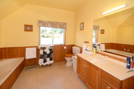 Photo of property in 27 Weir Street, Green Island, Dunedin, 9018