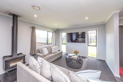 Photo of property in 19 Poynter Place, Gonville, Whanganui, 4501