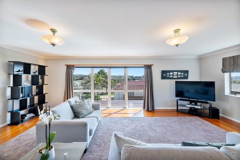 Photo of property in 3 Semillon Avenue, Henderson, Auckland, 0612