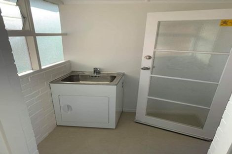 Photo of property in 2/42 Kawerau Avenue, Devonport, Auckland, 0624