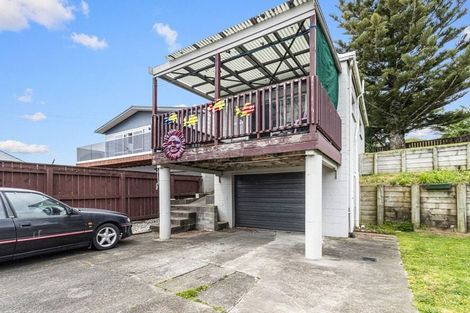 Photo of property in 73 Pohutukawa Place, Bell Block, New Plymouth, 4312