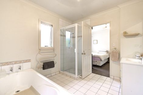 Photo of property in 126 Collins Road, Melville, Hamilton, 3206