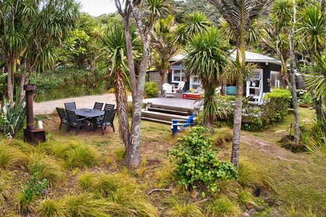 Photo of property in 54 Beach Valley Road, Piha, New Lynn, 0772