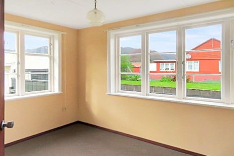 Photo of property in 114 Reynolds Street, Taita, Lower Hutt, 5011