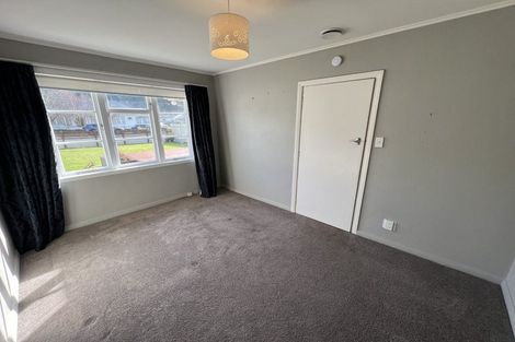 Photo of property in 78 Oxford Street, Tawa, Wellington, 5028