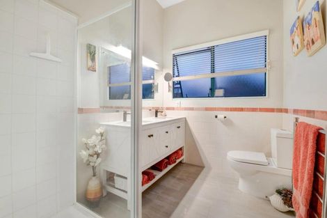 Photo of property in 12 Ascot Way, Orewa, 0931