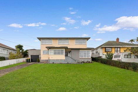 Photo of property in 17 Plunket Avenue, Papatoetoe, Auckland, 2104