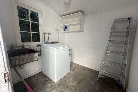 Photo of property in 217 Marine Parade, Seatoun, Wellington, 6022