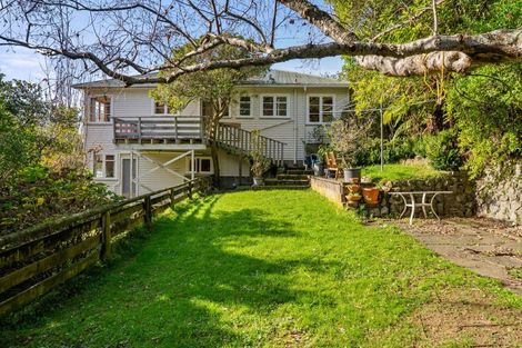 Photo of property in 23 Frederick Street, Tawa, Wellington, 5028