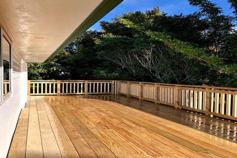 Photo of property in 42 Elliston Crescent, Stanmore Bay, Whangaparaoa, 0932