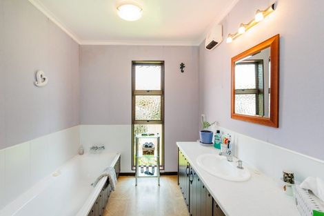 Photo of property in 34 Carter Crescent, Awapuni, Palmerston North, 4412