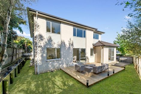 Photo of property in 7 Andy Crescent, Flat Bush, Auckland, 2016