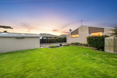 Photo of property in 58 Denise Crescent, Hornby, Christchurch, 8042