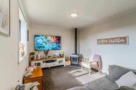 Photo of property in 2 Flower Street, Fairfield, Dunedin, 9018