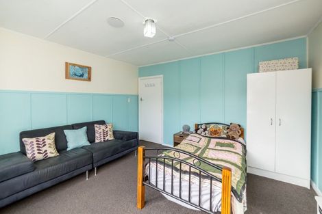 Photo of property in 22 Brandon Street, Featherston, 5710