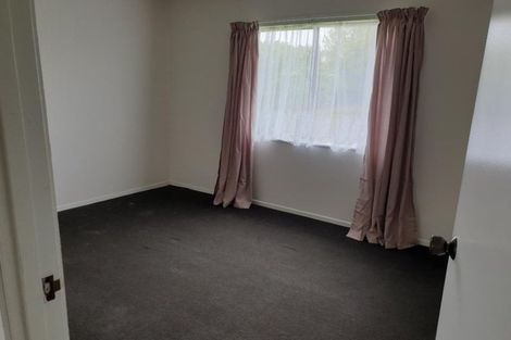 Photo of property in 2/27 Templeton Place, Clendon Park, Auckland, 2103