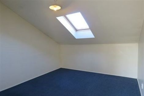 Photo of property in 2/7 Division Street, Riccarton, Christchurch, 8041