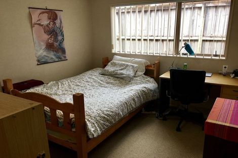 Photo of property in 10 Craigavon Drive, East Tamaki, Auckland, 2013