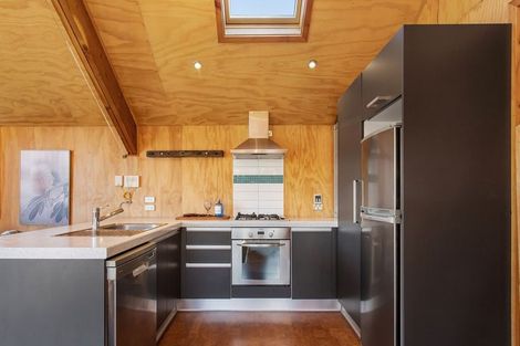 Photo of property in 37 Flinders Road, Heathcote Valley, Christchurch, 8022