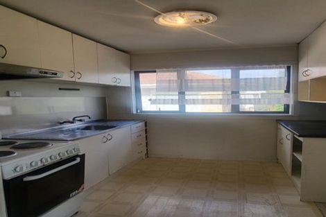 Photo of property in 13 Rogers Road, Manurewa, Auckland, 2102