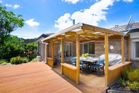 Photo of property in 120 Glen Road, Ranui, Auckland, 0612