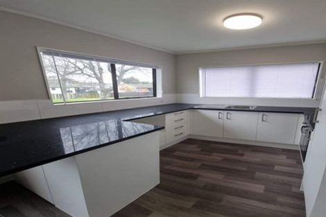 Photo of property in 1/11 Blackgate Place, Weymouth, Auckland, 2103