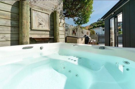 Photo of property in 173a Severn Street, Island Bay, Wellington, 6023