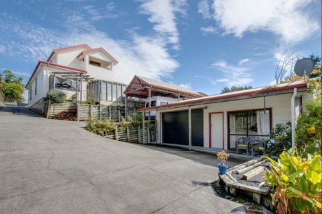Photo of property in 5 Selwyn Road, Hospital Hill, Napier, 4110