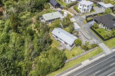 Photo of property in 1185 South Road, Oakura, 4314