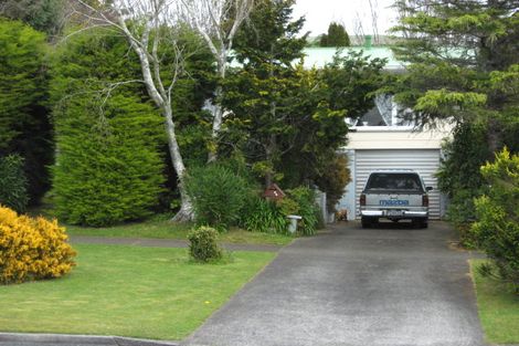 Photo of property in 99 Riversdale Drive, Merrilands, New Plymouth, 4312