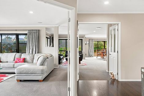 Photo of property in 2 Flavell Drive, Orewa, 0931