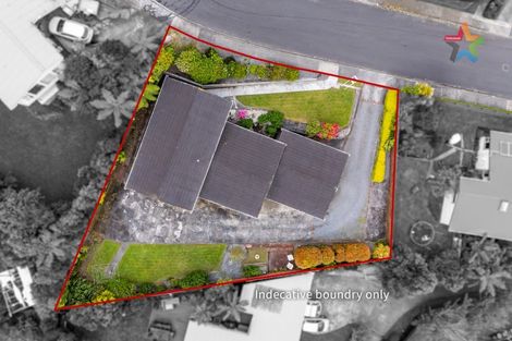 Photo of property in 2 Honeysuckle Grove, Maungaraki, Lower Hutt, 5010