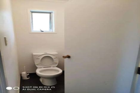 Photo of property in 27 Fitzwater Place, Henderson, Auckland, 0612