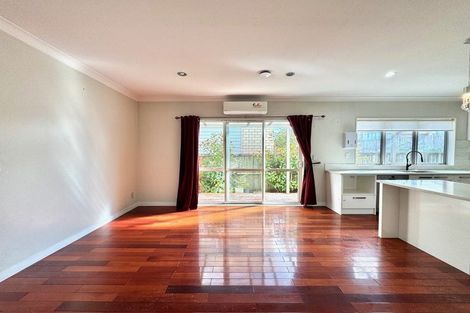 Photo of property in 10 Palazzo Close, Flat Bush, Auckland, 2019