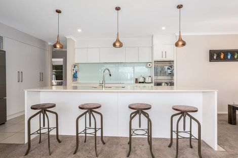 Photo of property in 1 Lindis Lane, Kelson, Lower Hutt, 5010