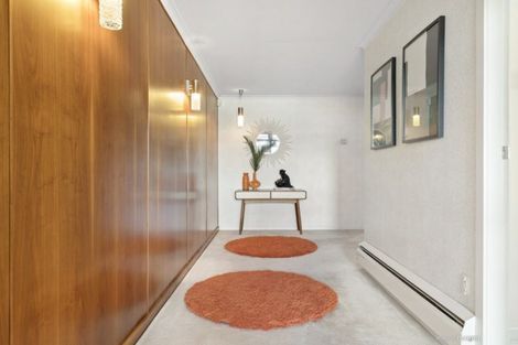 Photo of property in 2 Maida Vale Road, Roseneath, Wellington, 6011