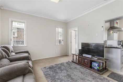 Photo of property in 102 Wallace Road, Papatoetoe, Auckland, 2025