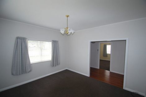 Photo of property in 77 Bell Road, Waiwhetu, Lower Hutt, 5010