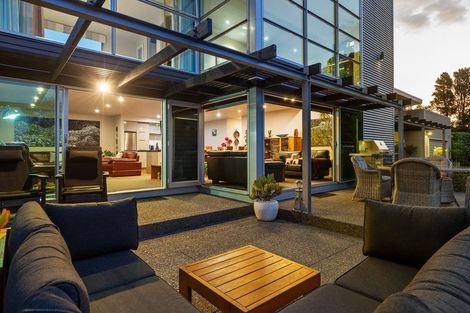 Photo of property in 84b Carrington Street, Lower Vogeltown, New Plymouth, 4310