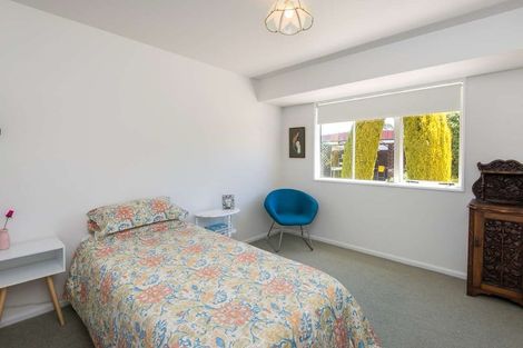 Photo of property in 59 Queenspark Drive, Parklands, Christchurch, 8083