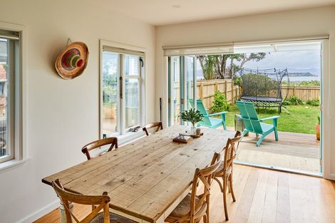 Photo of property in 30 Pukatea Street, Eastbourne, Lower Hutt, 5013